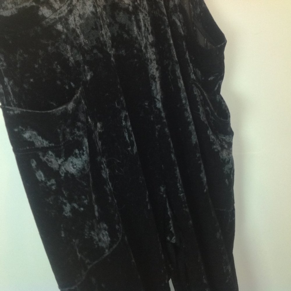 New Hem & Thread Stretch Velvet Velour Romper L - Picture 5 of 6